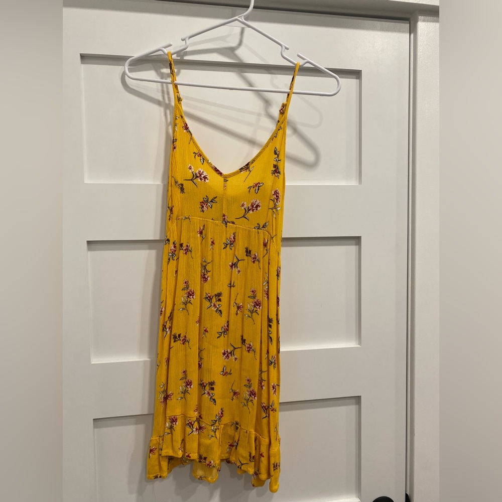 Rue 21, size M, yellow with pink floral pattern